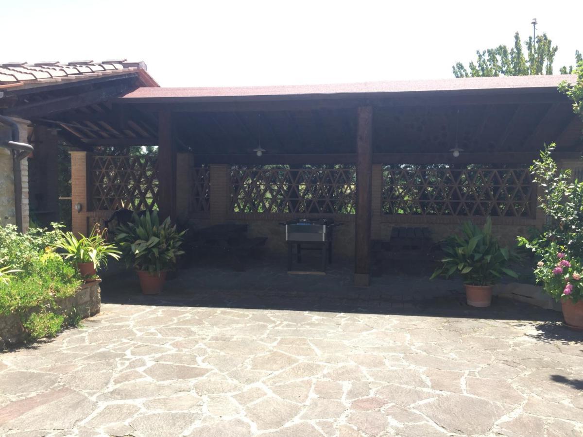 Agriturismo San Leone โวลแตร์รา ภายนอก รูปภาพ